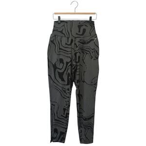 NWOT Gymshark GS Power Bottoms Gray and Black Print Size S